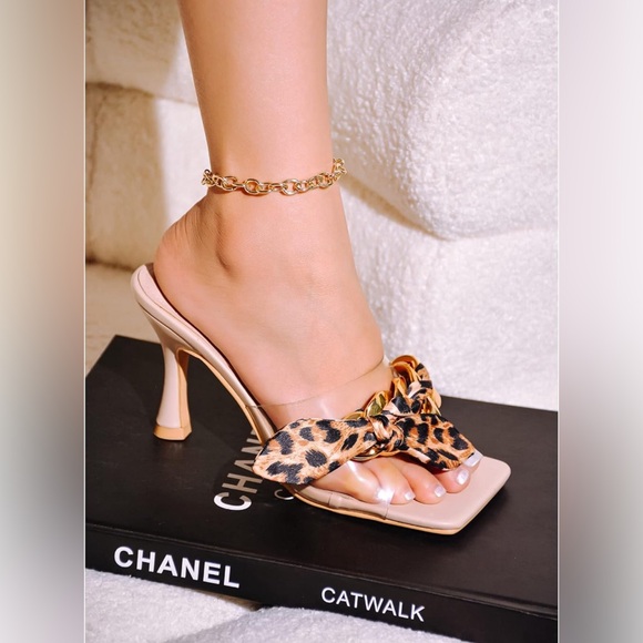 Cape Robbin Shoes - Cape Robbin Concur Sexy Stiletto Heels Size 7.5 Nude NIB